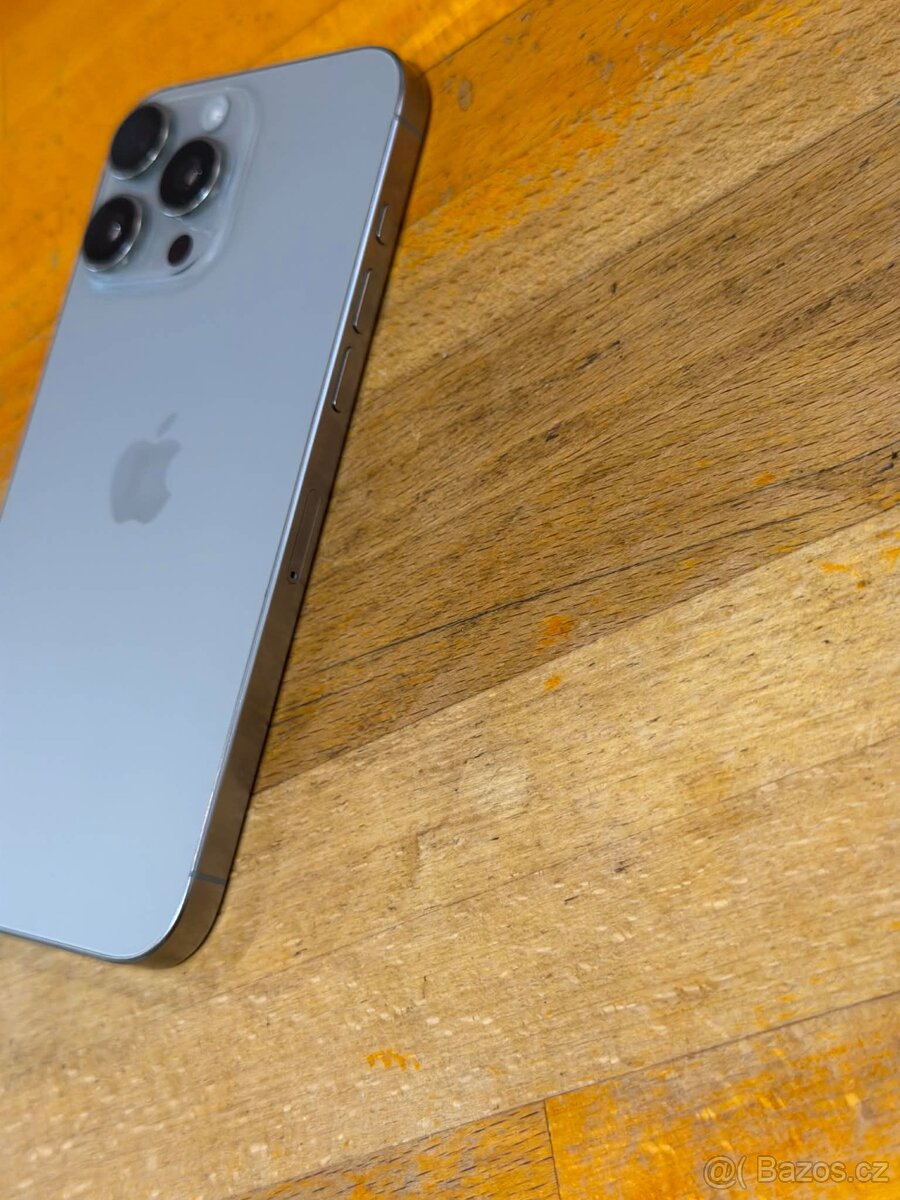 Apple IPhone 16 pro Max 256gb, SILVER TITANIUM . Záruka - 3
