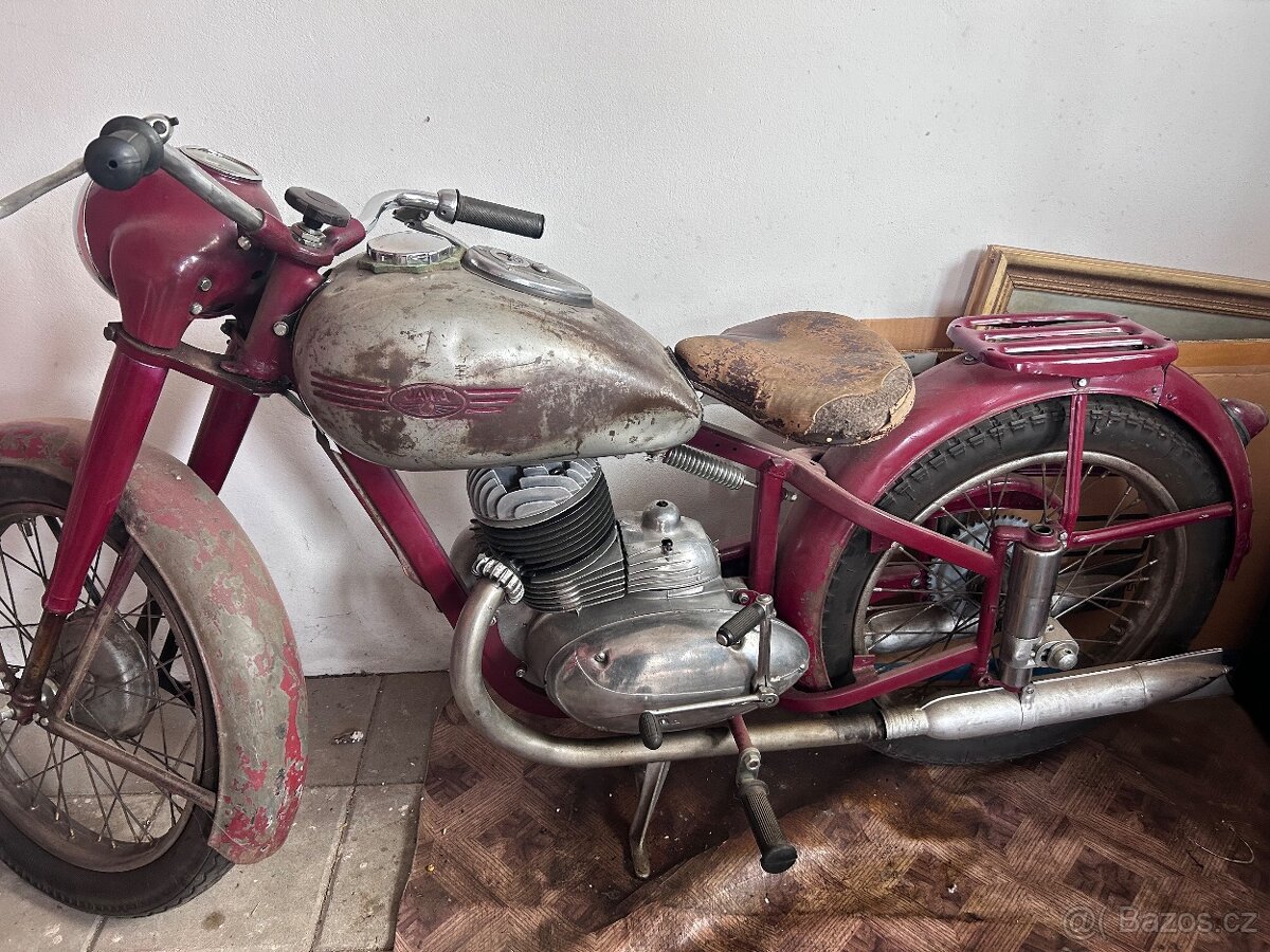 Jawa 250 perak komunista - 3