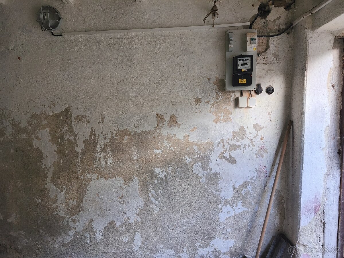 Družstevní garáž - 3