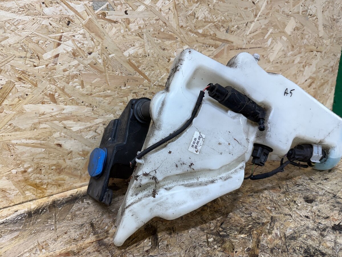 NÁDOBKA OSTŘIKOVAČŮ AUDI A5 8T 8T0955453C - 3