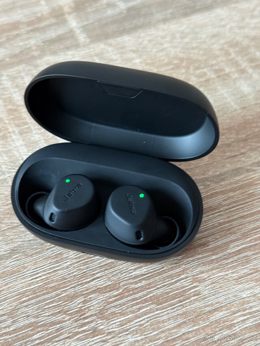 Jabra Elite 7 Active černé barvy. - 3