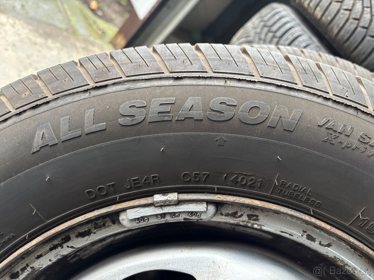 Ford Transit. 2010,195/70 R15C-celoroční pneu - 3