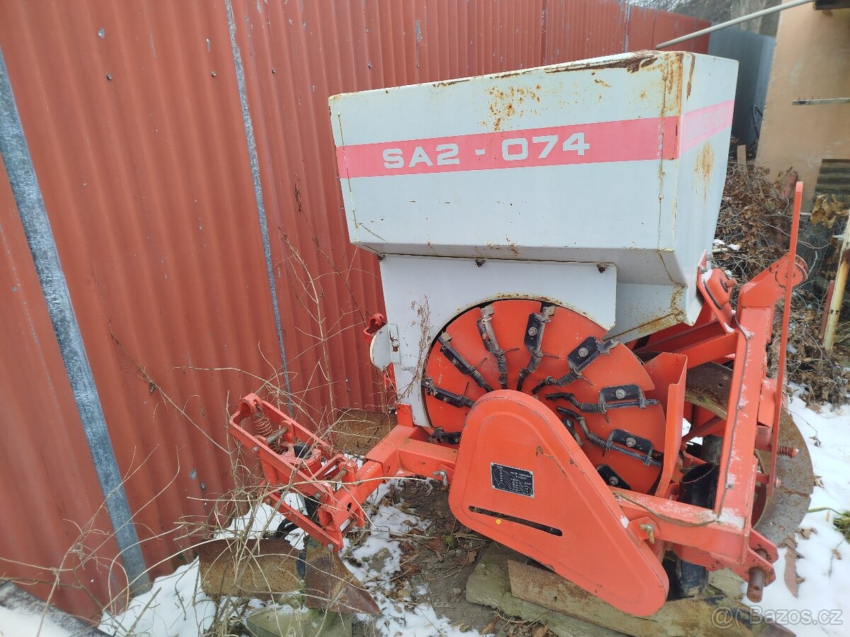 sázeč na brambory - 3