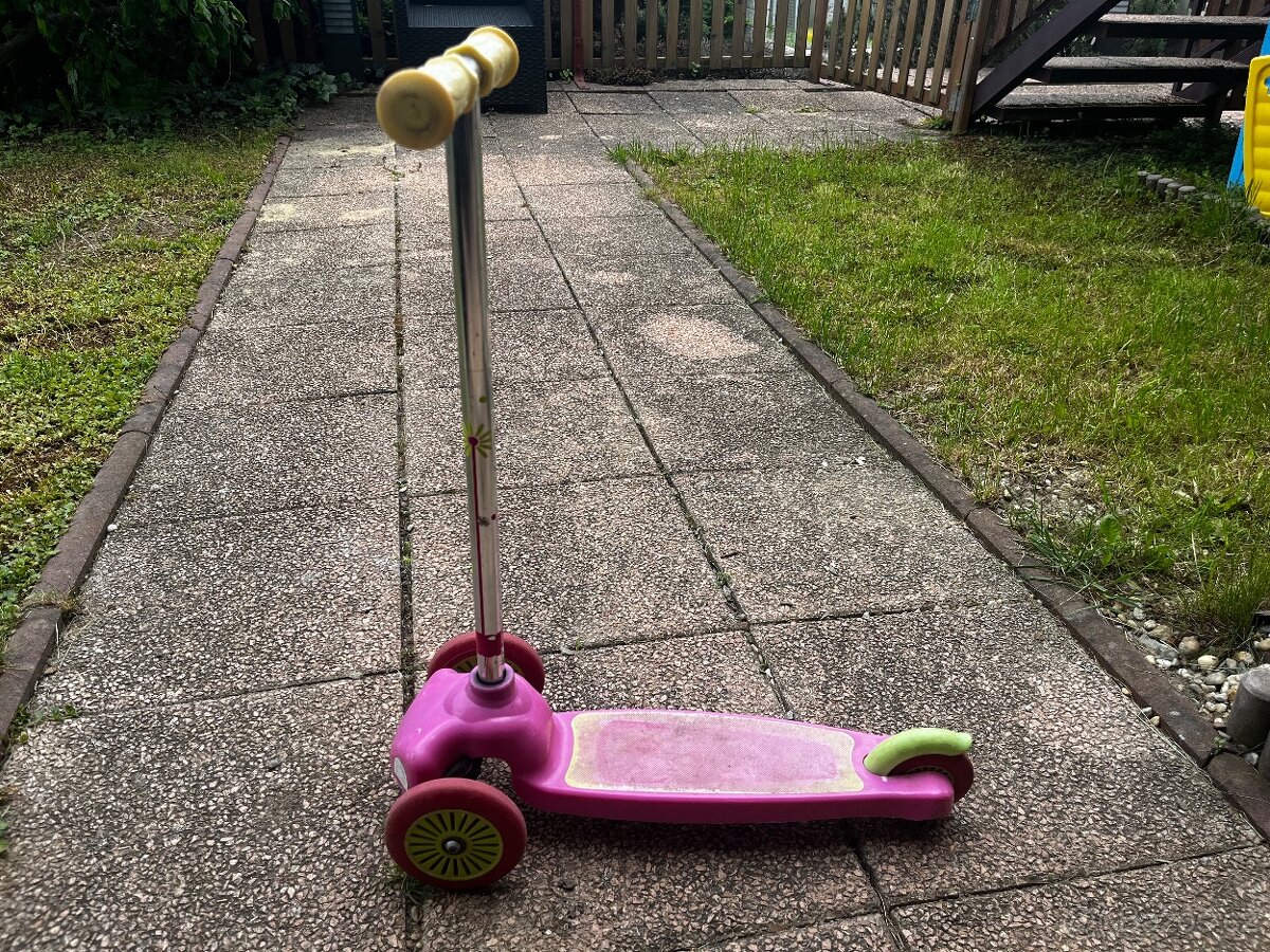 Koloběžka - tříkolka - 3