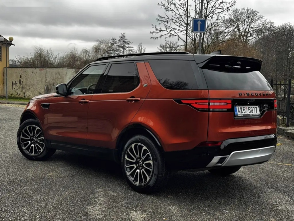 Land Rover Discovery, 3.0SDV6 ČR 1.MAJ EXTRA VÝBAVA - 3