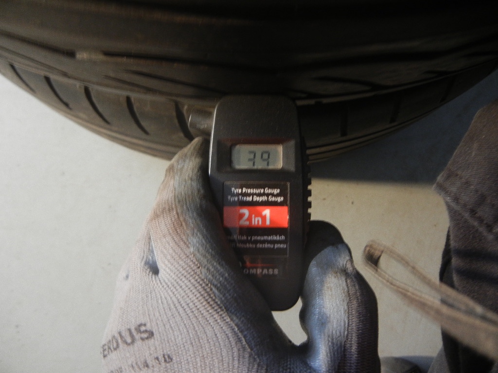 Letní pneu Dunlop 245/45R17 - 3