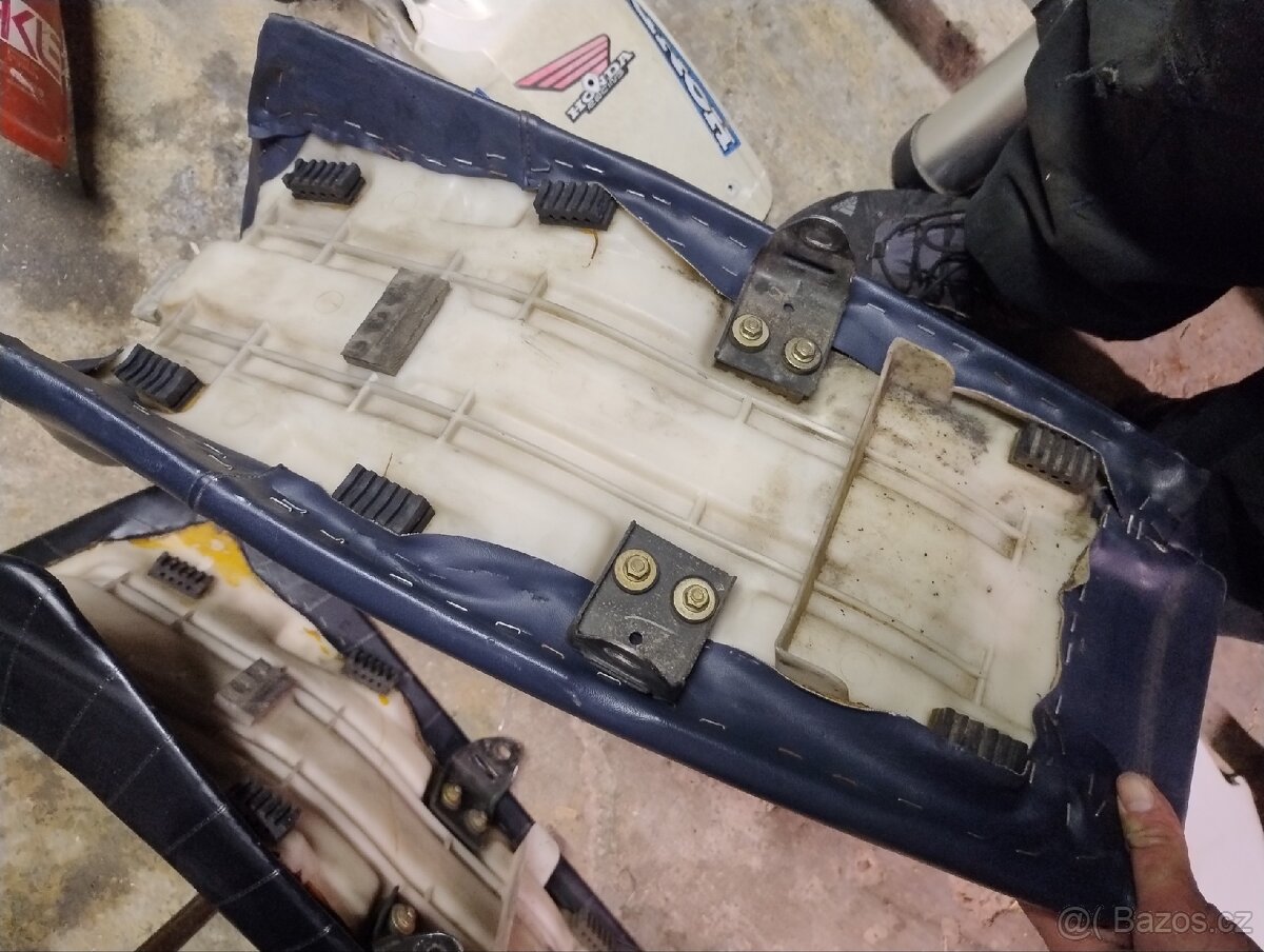 Suzuki DR Big sedla - 3