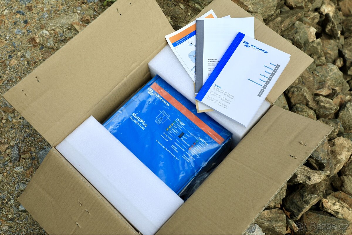 Victron Energy MultiPlus 12V/3000VA/120A-16A měnič - 3