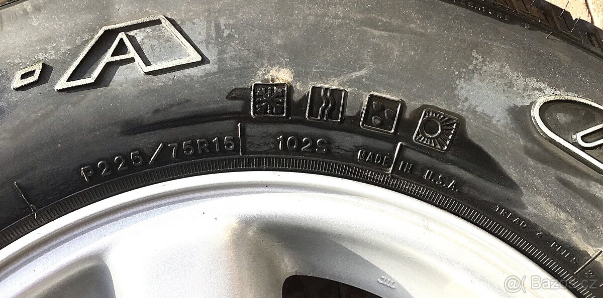 Rezervní kolo Jeep Wrangler