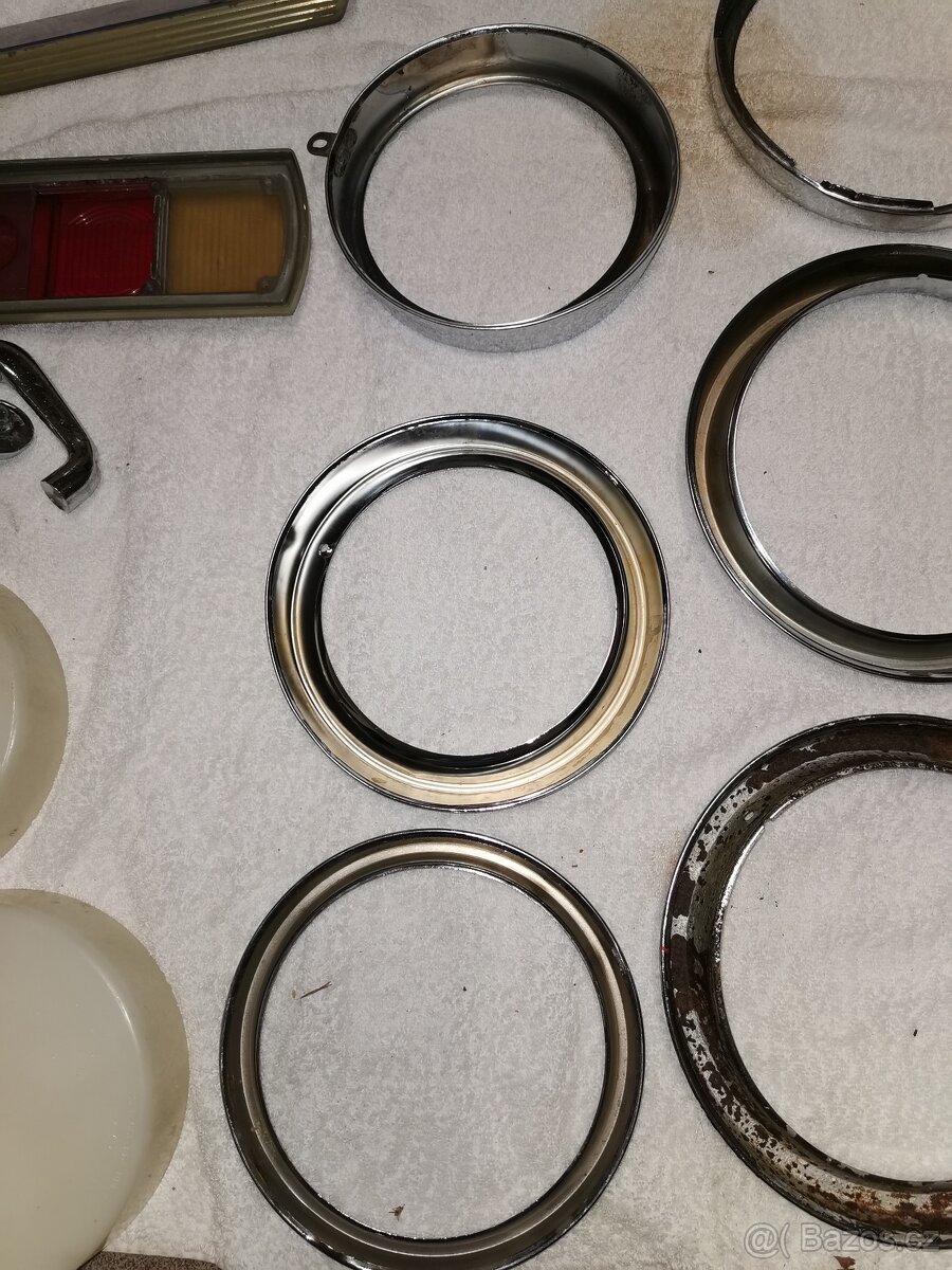 Škoda 100/110 r /1000/ jawa/ tatra - chromové rámečky - 3