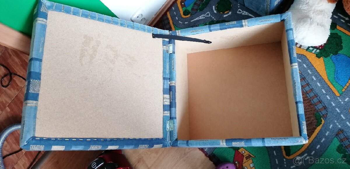 Prodám úložný box - podnožka pod nohy. 2 kusy. - 3