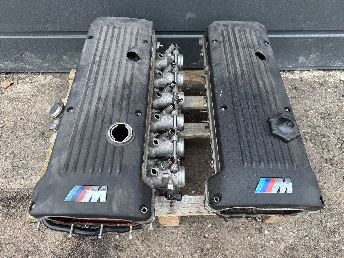 BMW E46 M3 S54B32 hlavy - 3