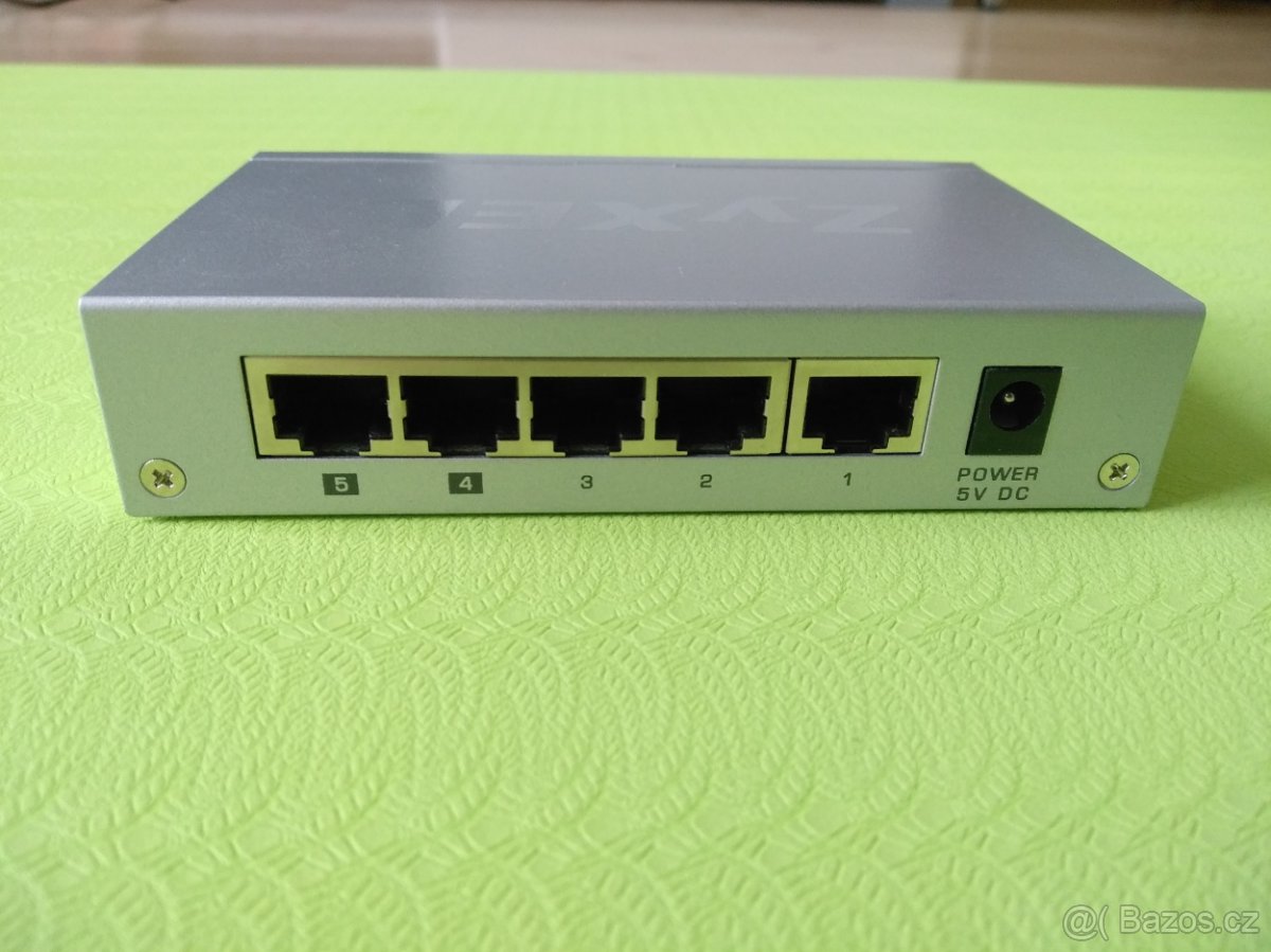 Ethernet switch Zyxel - 3
