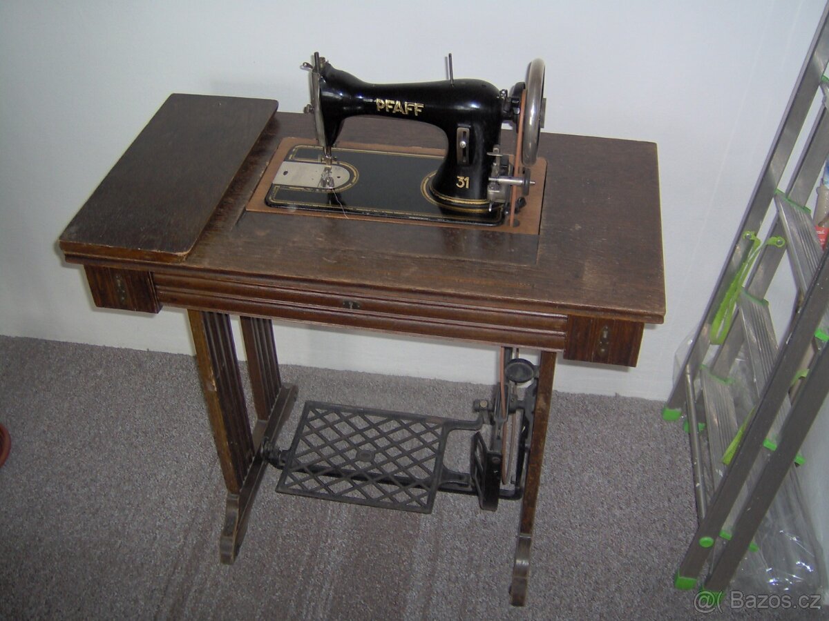 Starý šicí stroj Pfaf - 3