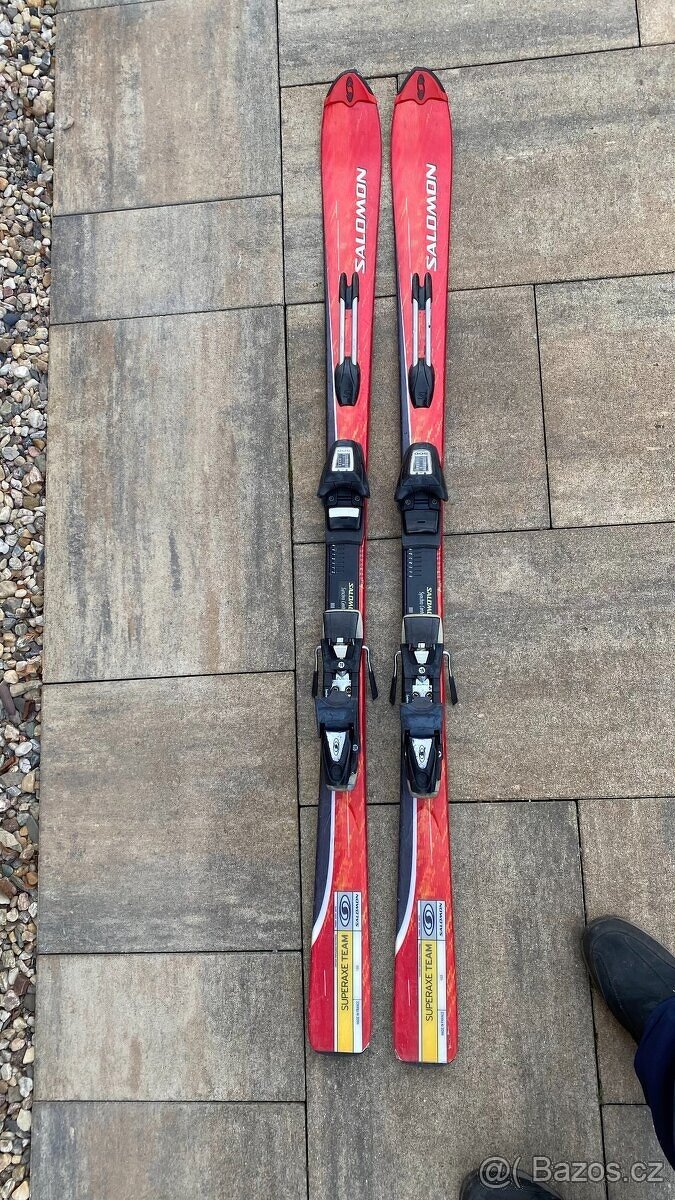 Lyže Salomon SUPERAXE TEAM 150 cm – velmi dobrý stav - 3
