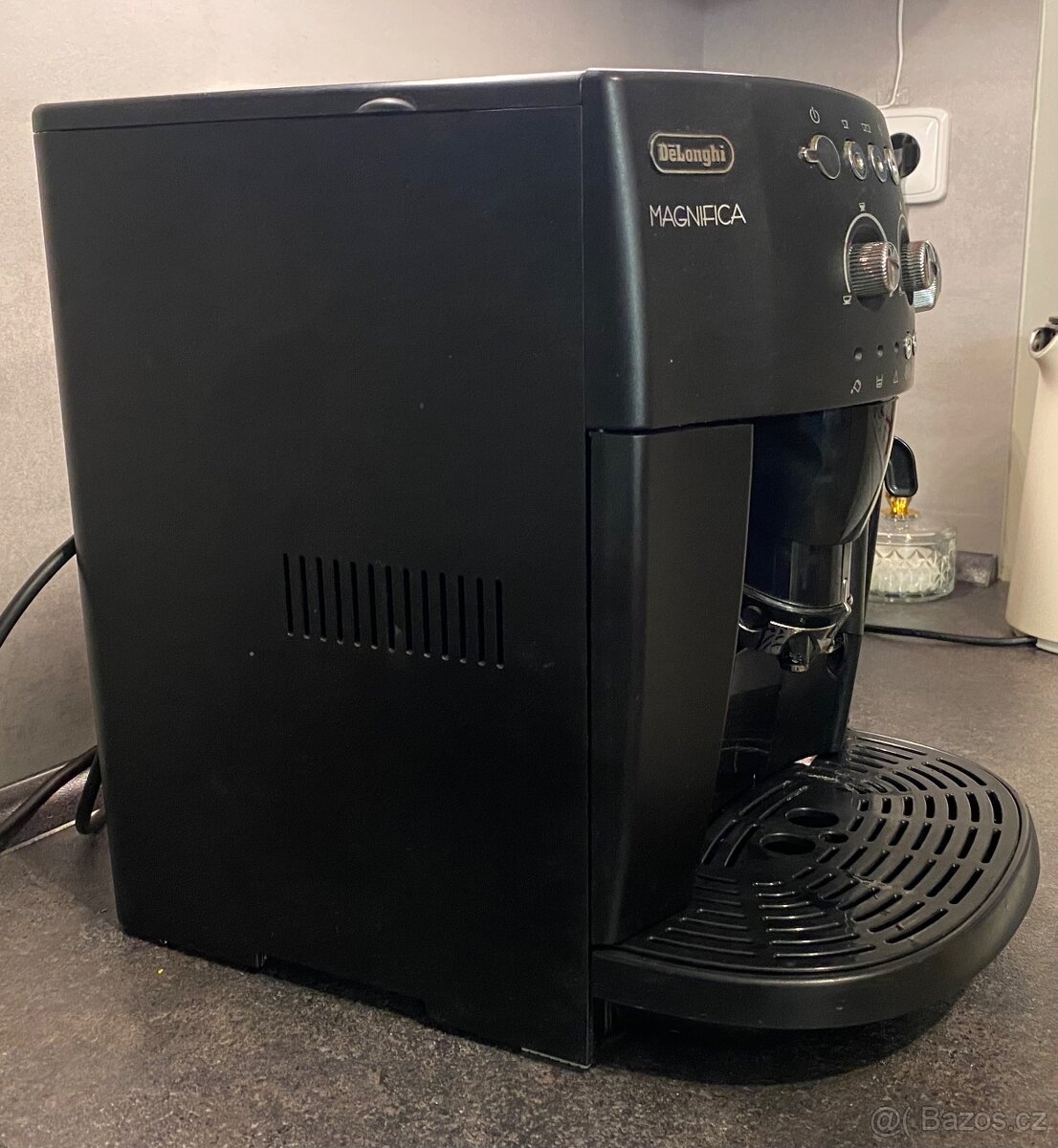 Značkový,kvalitní automatický kávovar Delonghi Magnifica. Le - 3