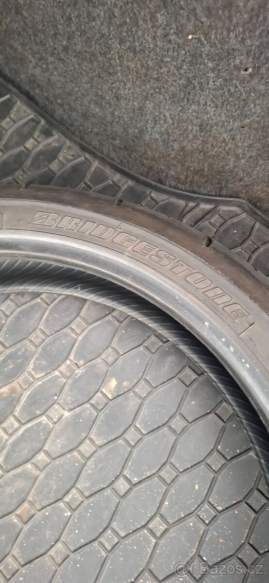 Pneumatika 120/70/17 - 3