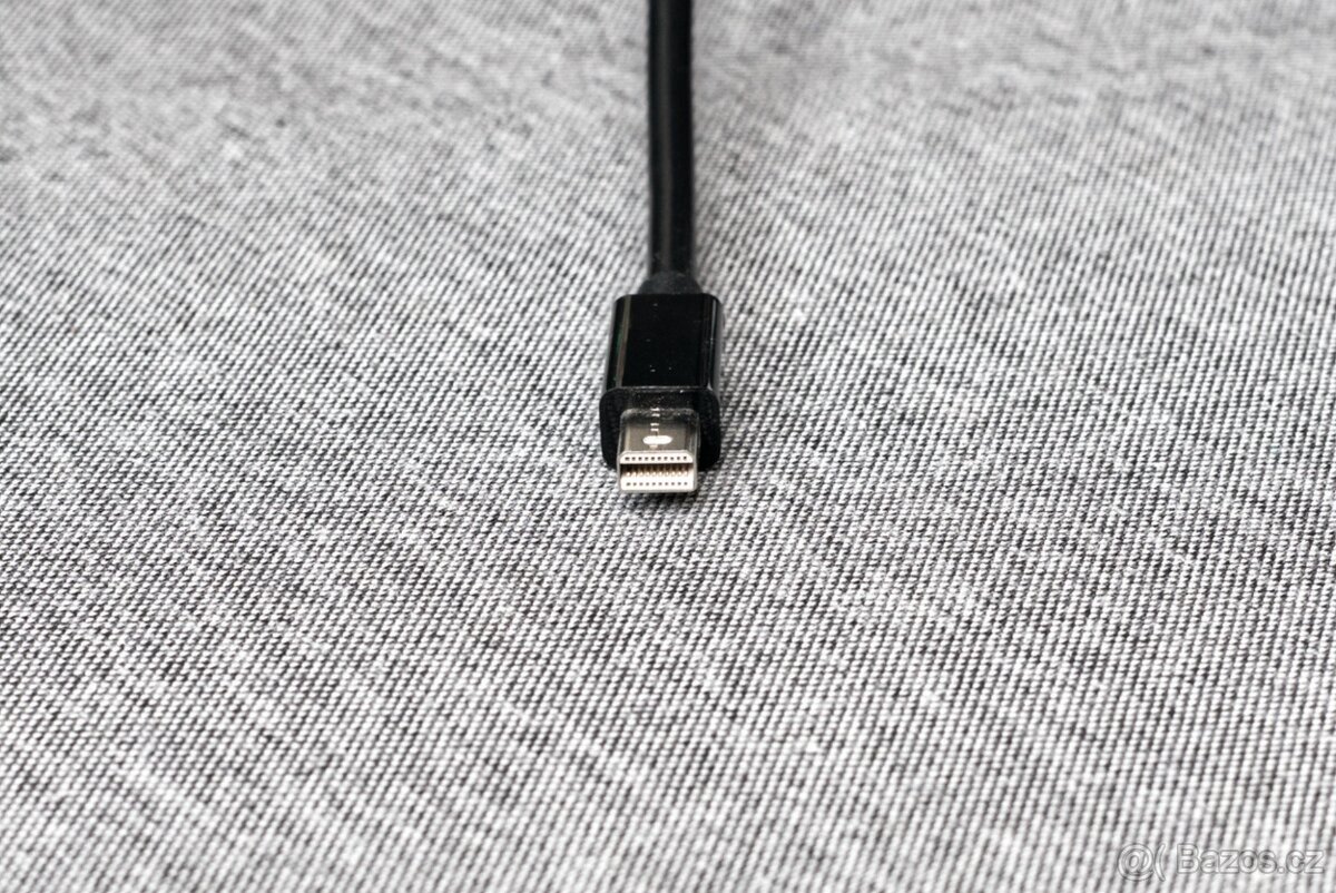 Kabelová redukce AKASA mini DisplayPort na VGA - 3