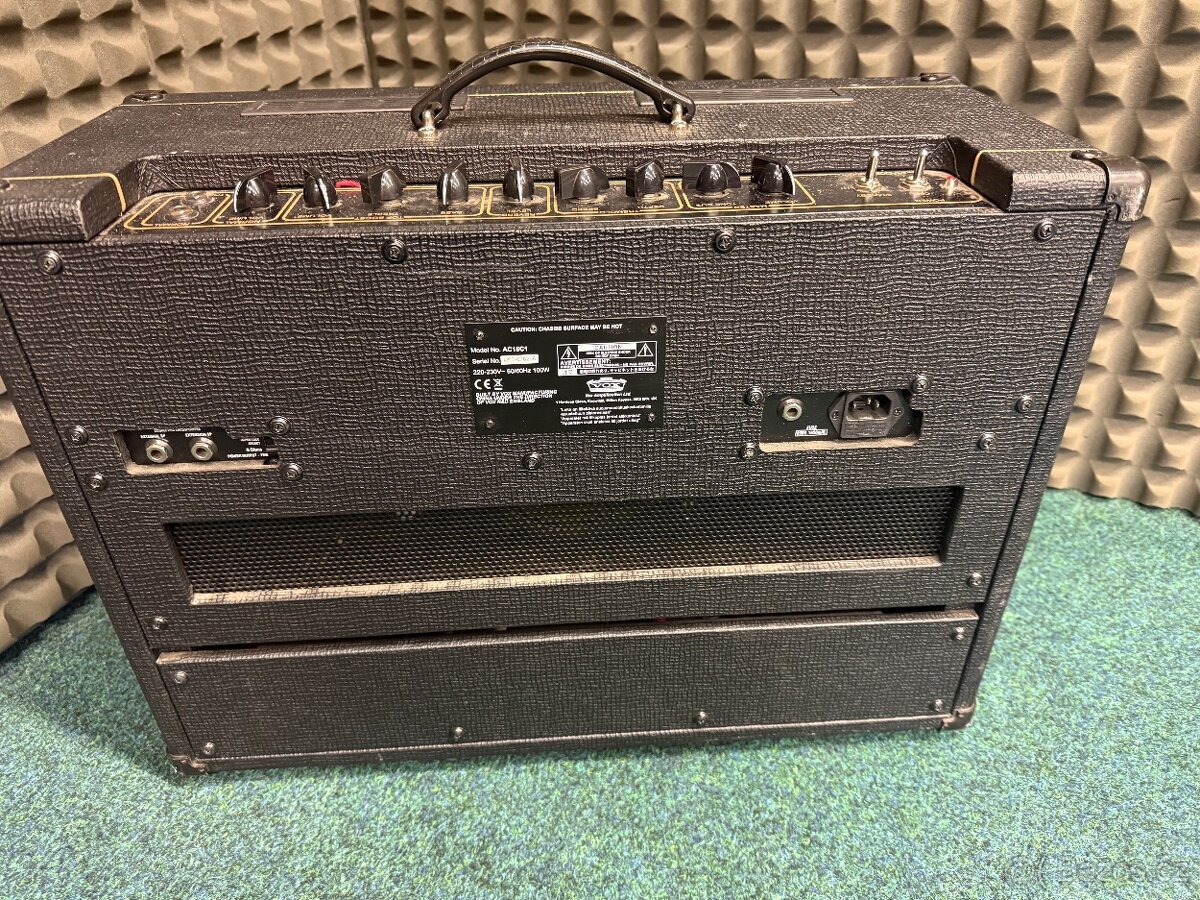 Kytarové kombo VOX - 3