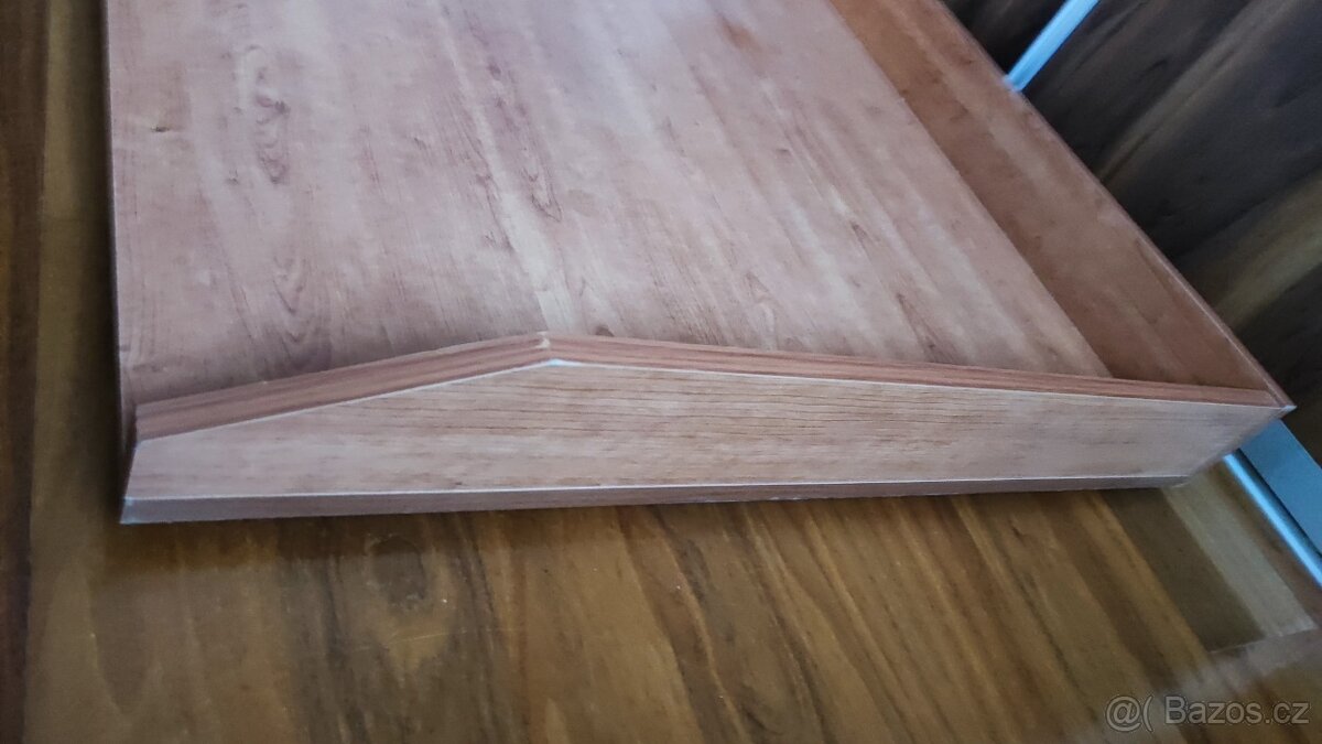 Přebalovací pult - 3