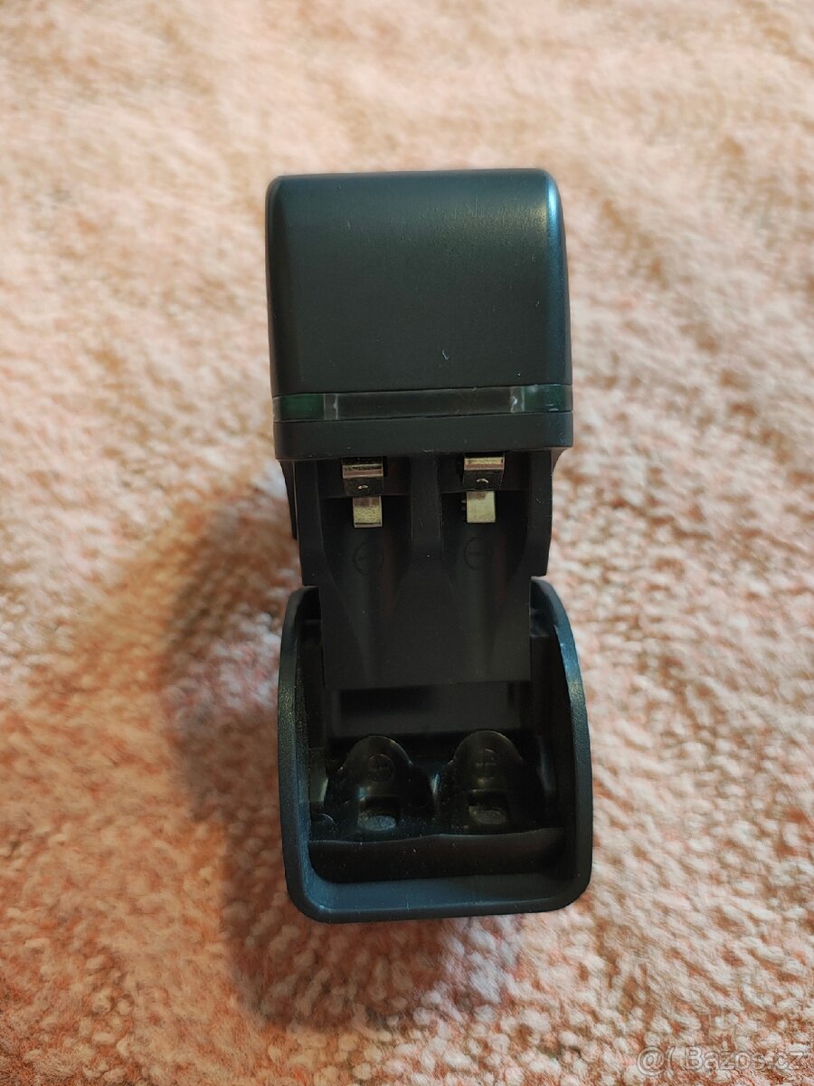 Nabíječka AA a AAA tužkových baterií - 3