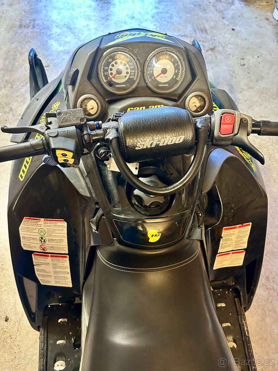 Ski doo mach z 1000 - 3