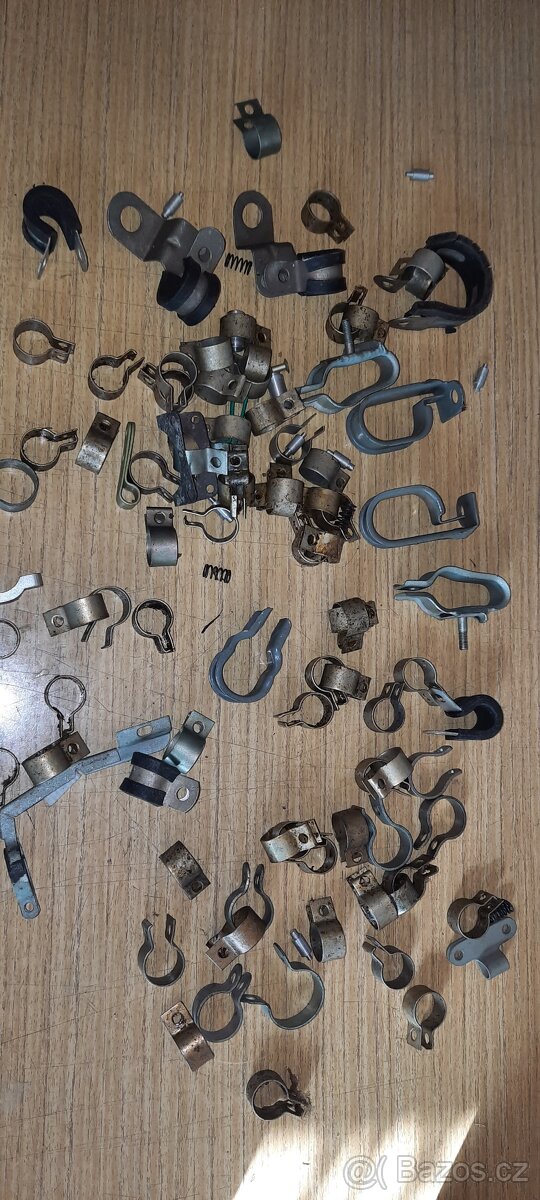 Letecky spojovací material - 3