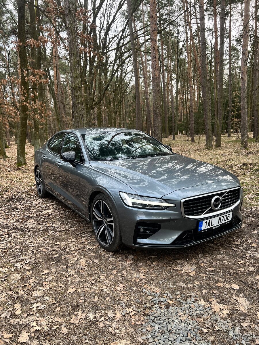 Volvo S60 T5 R-Design - 3