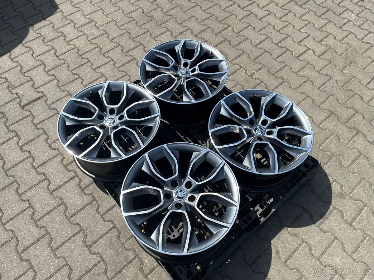 ŠKODA SUPERB 3, kola 19" - 3