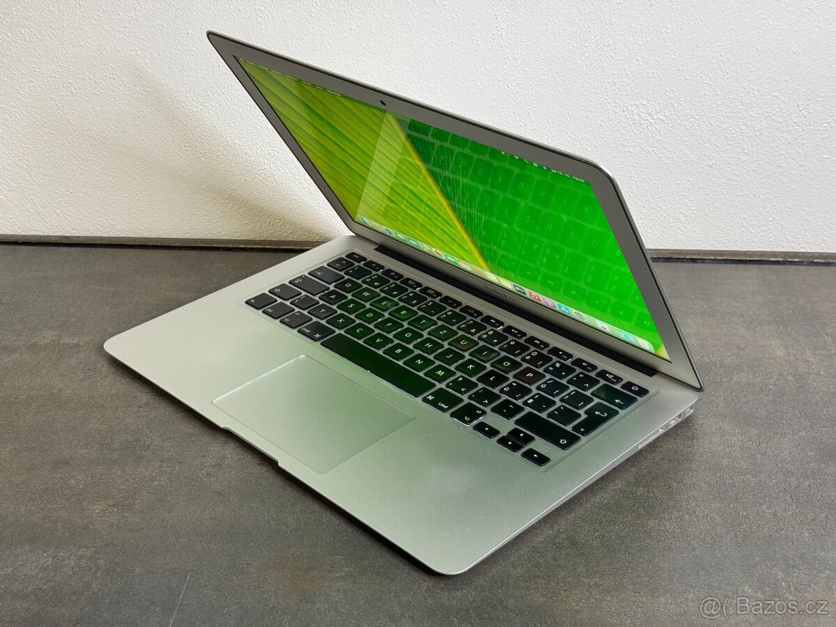 MacBook Air 13" 2014 / i5 / 4GB RAM / 128GB SSD - DPH - 3