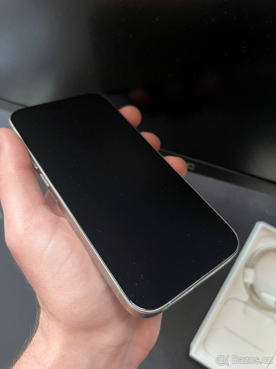 Iphone 15 Pro - 3