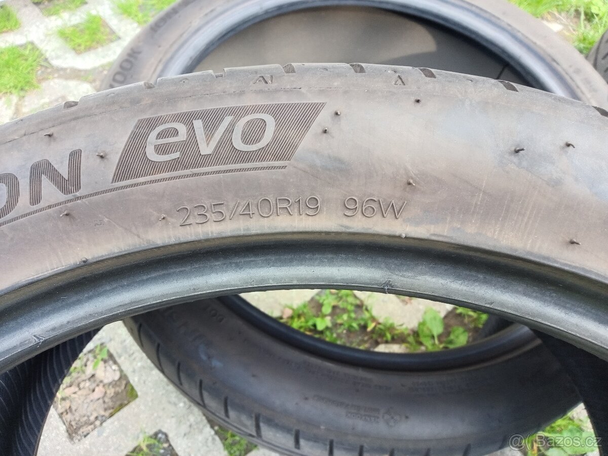 Pneumatiky Hankook - 3
