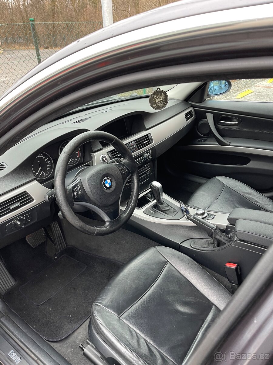 Bmw e91 330xd automat - 3