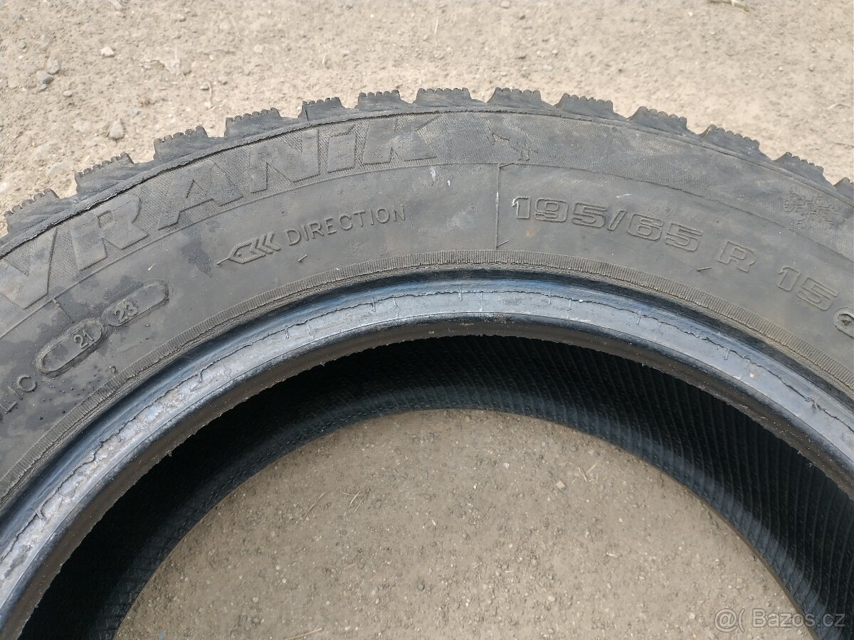 Pneu 195/65 R15 - 3