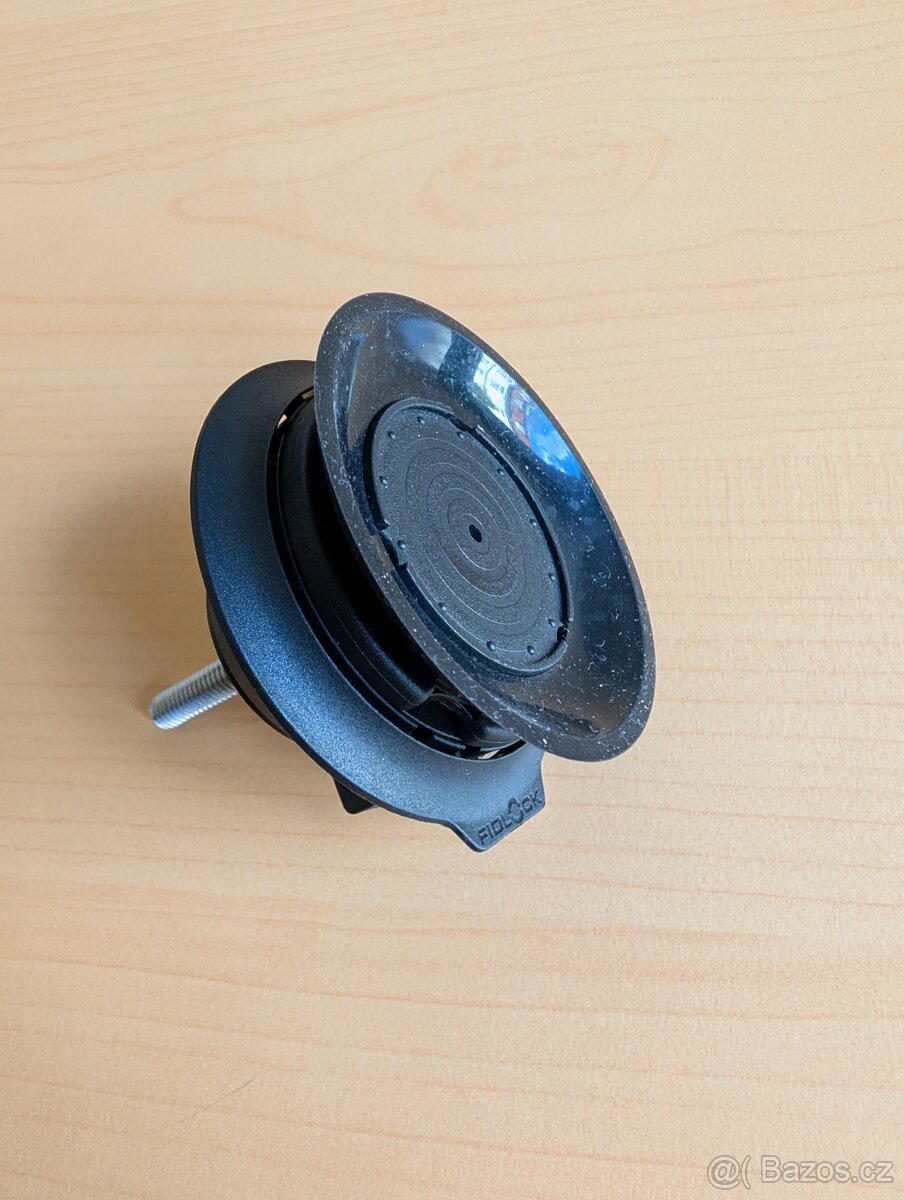 Fidlock magnetický držák pro smartphone do víčka představce - 3