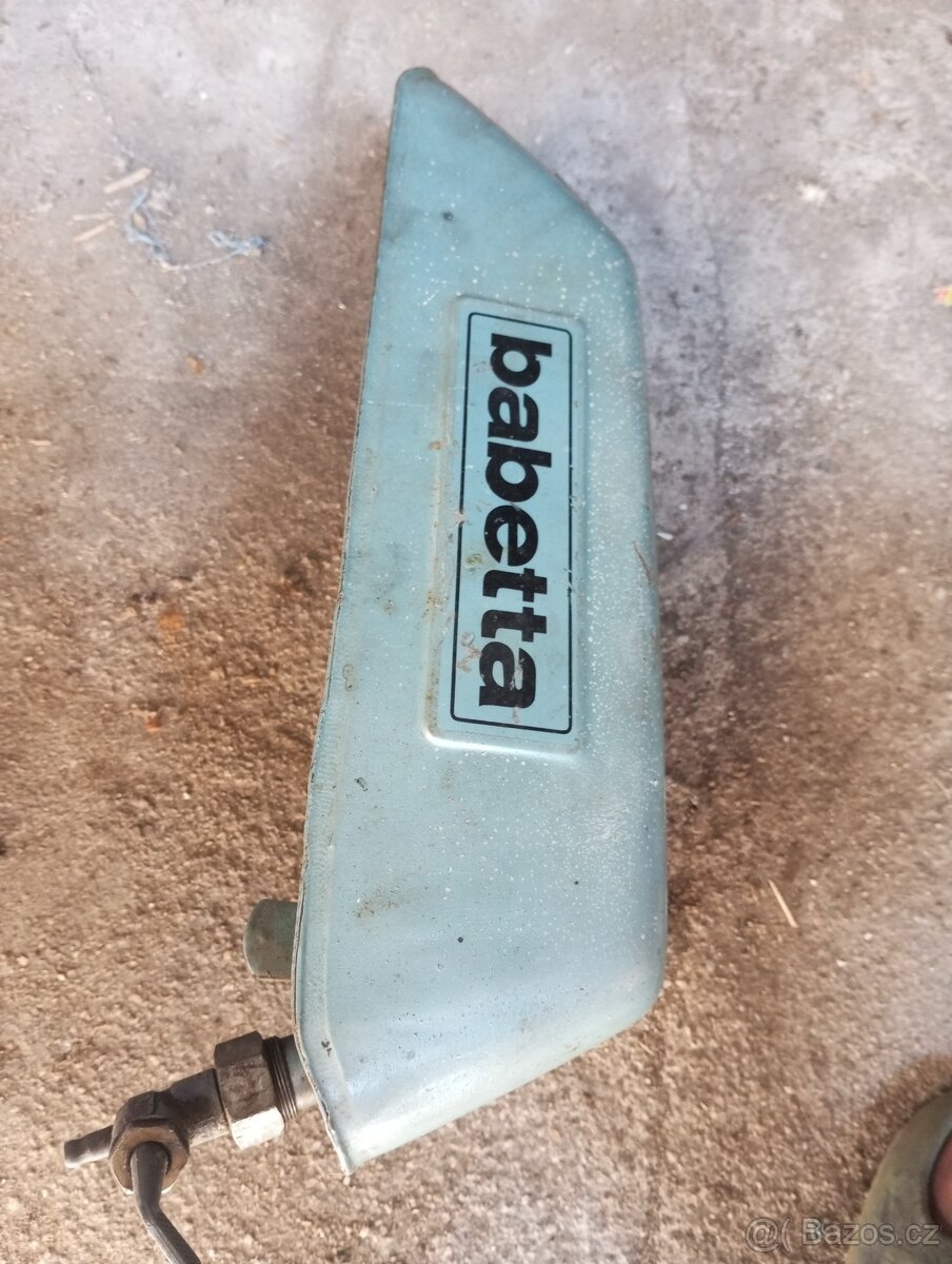Babeta 210 nádrž - 3