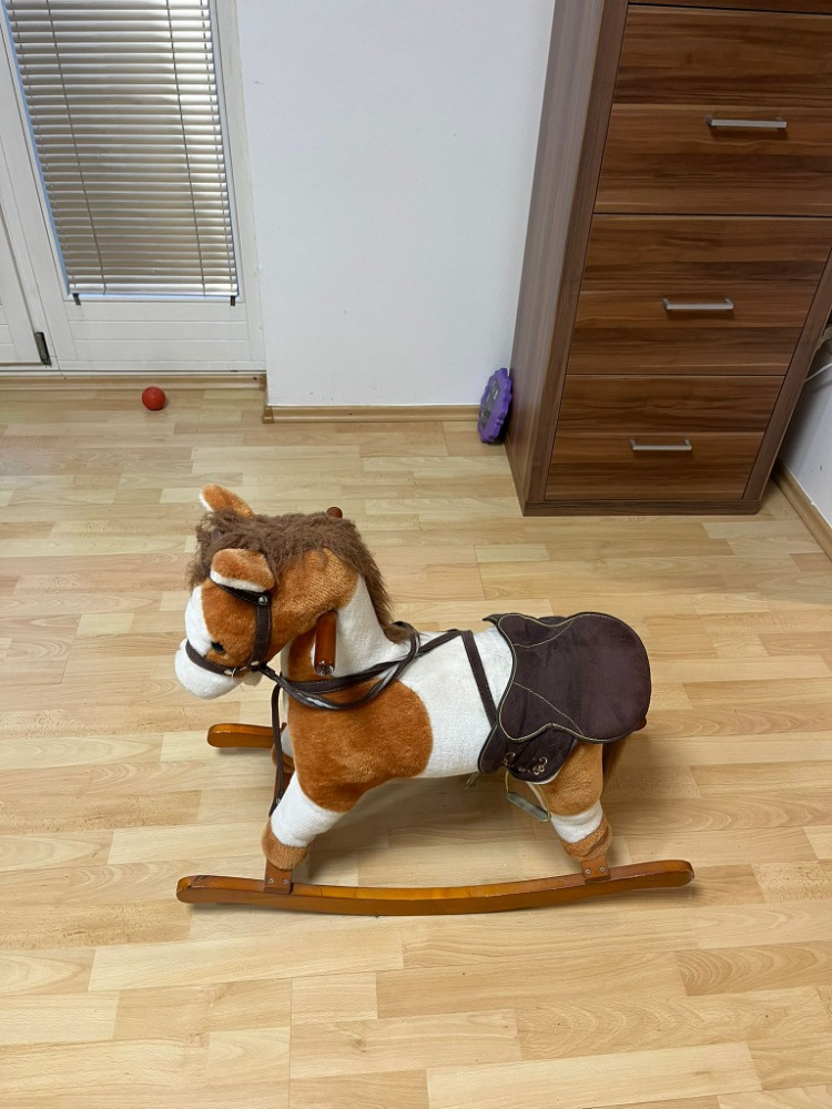 Houpací kůň - 3