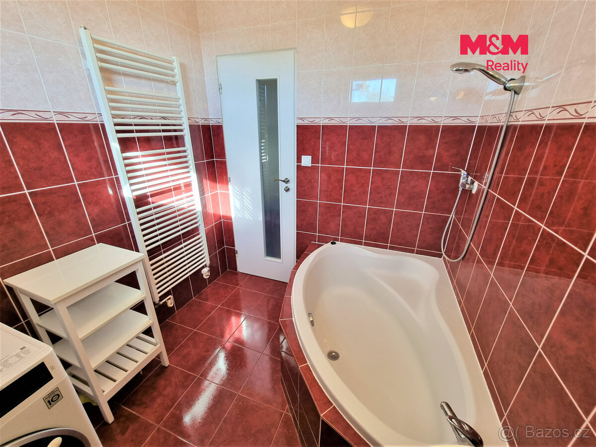 Prodej bytu 3+1, 90 m², Rohatec, ul. Nádražní - 3