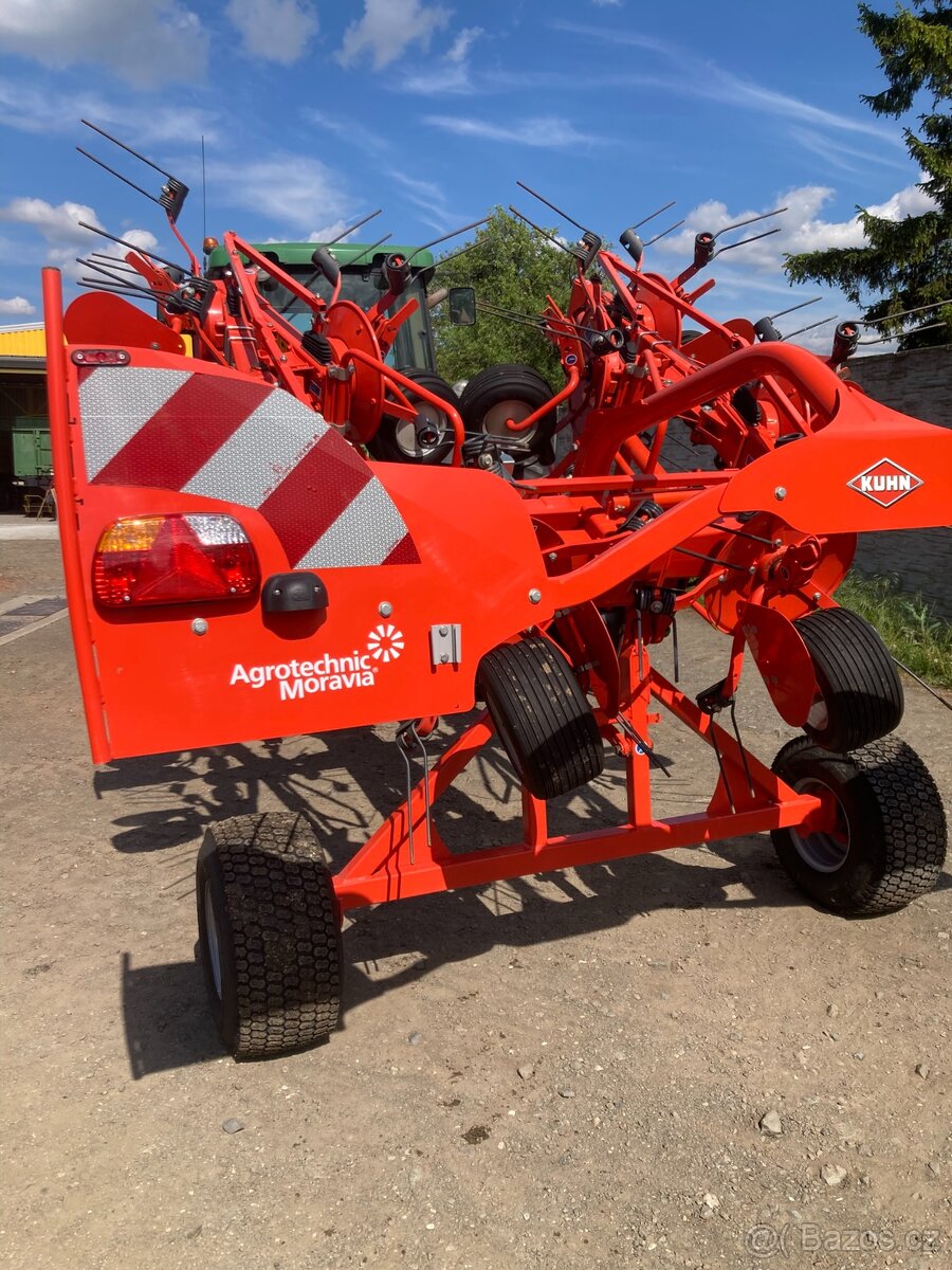 Prodám obraceč píce Kuhn 8 rotorů - 3