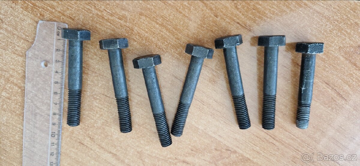 aero 30 srouby matice berma M16 a celniho okna klicky kapot - 3