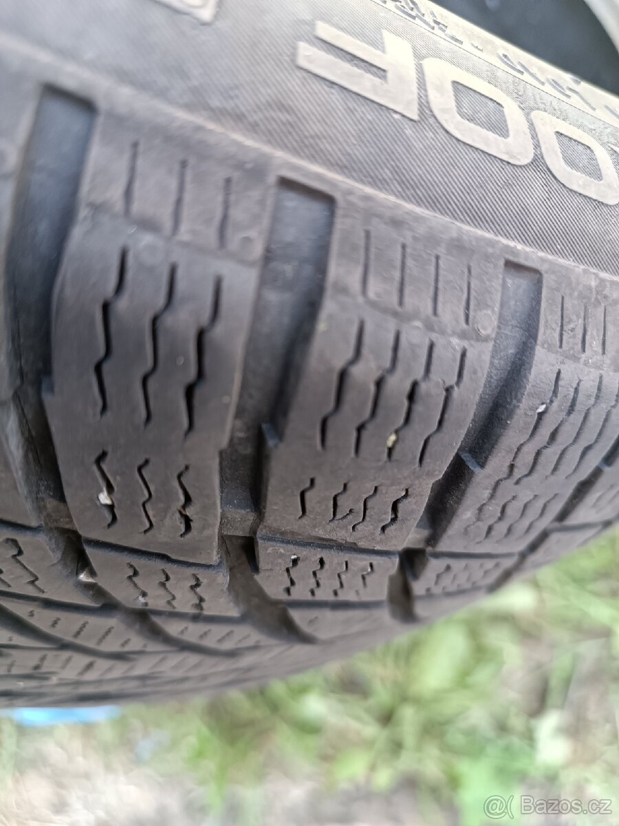 Zimní pneu Nokian 225/45/17 - 3