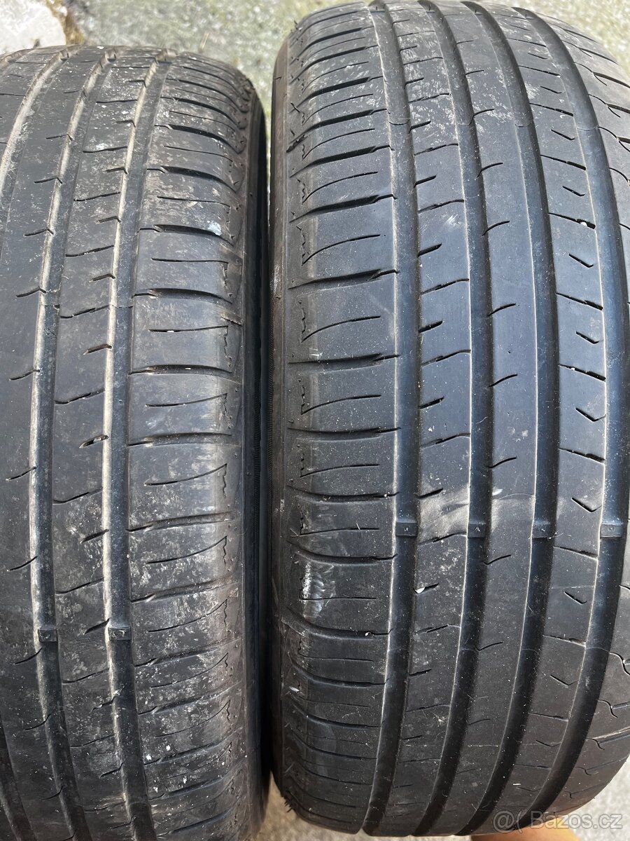 Pneu 205/5516 - 3