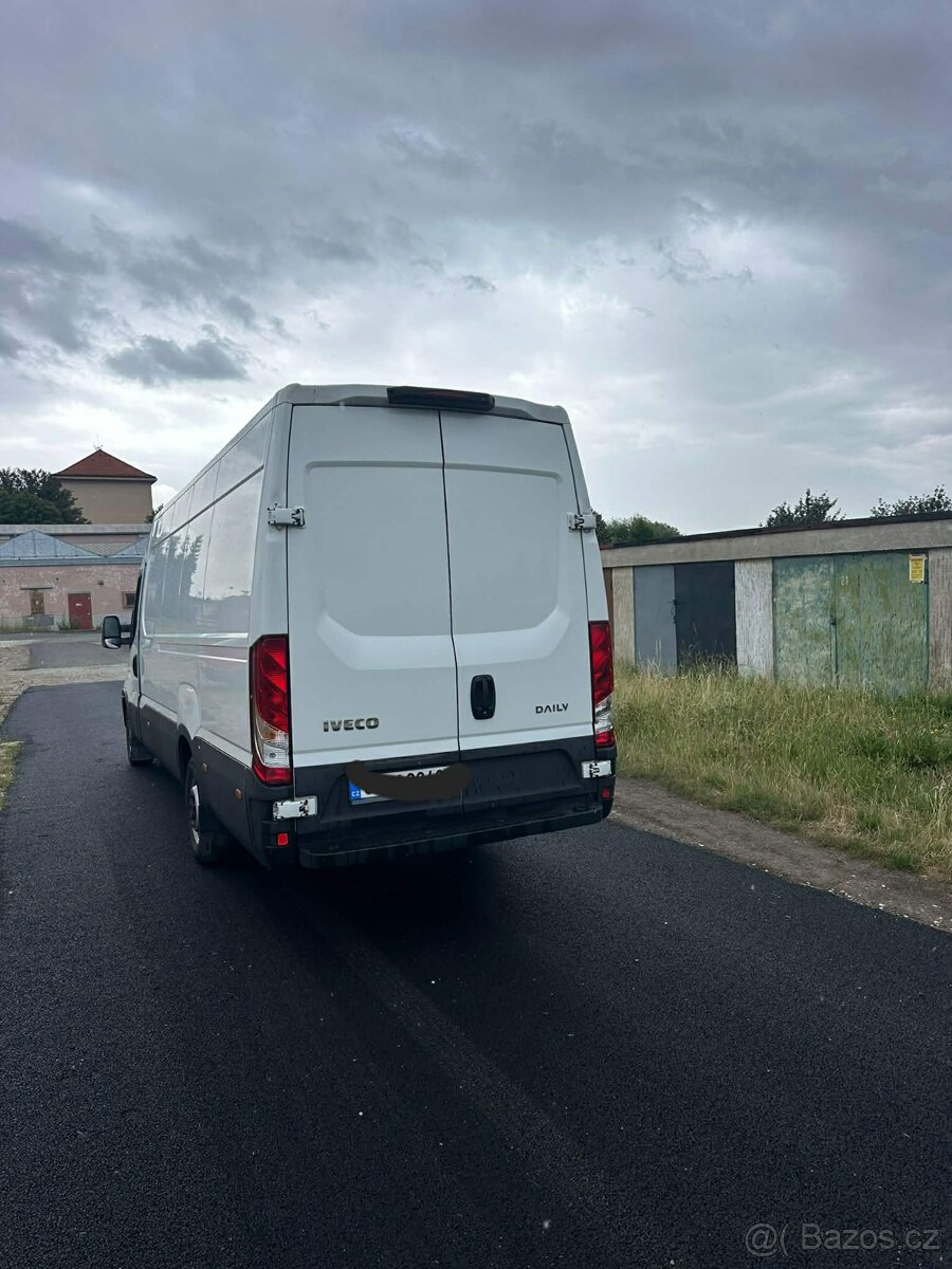 Prodám Iveco Daily 35S16, 2,3 L, rok 2021 - 3