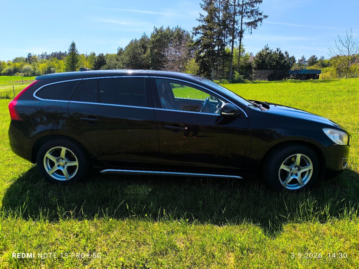 Volvo V60 D5 AWD Automat - 3