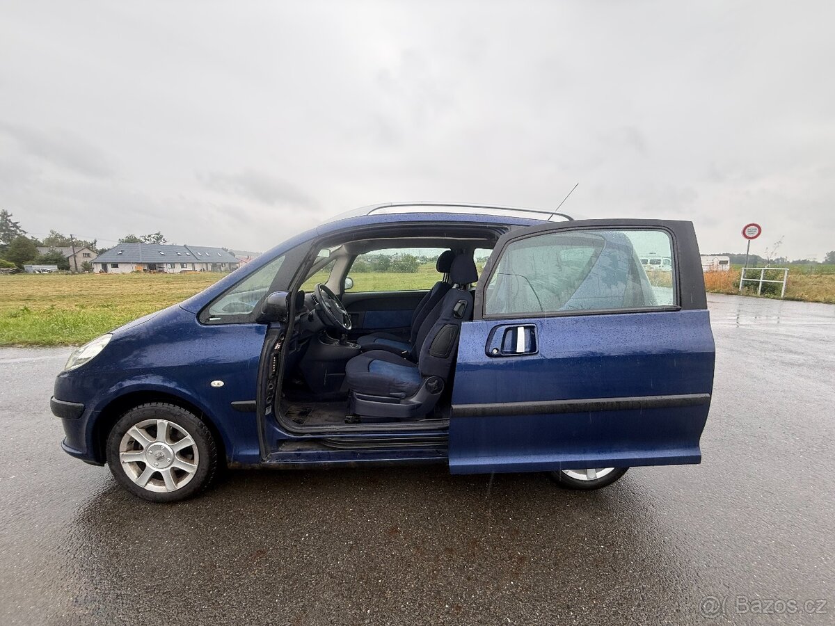 Peugeot 1007 1,4 benzin stk 09/2028 - 3