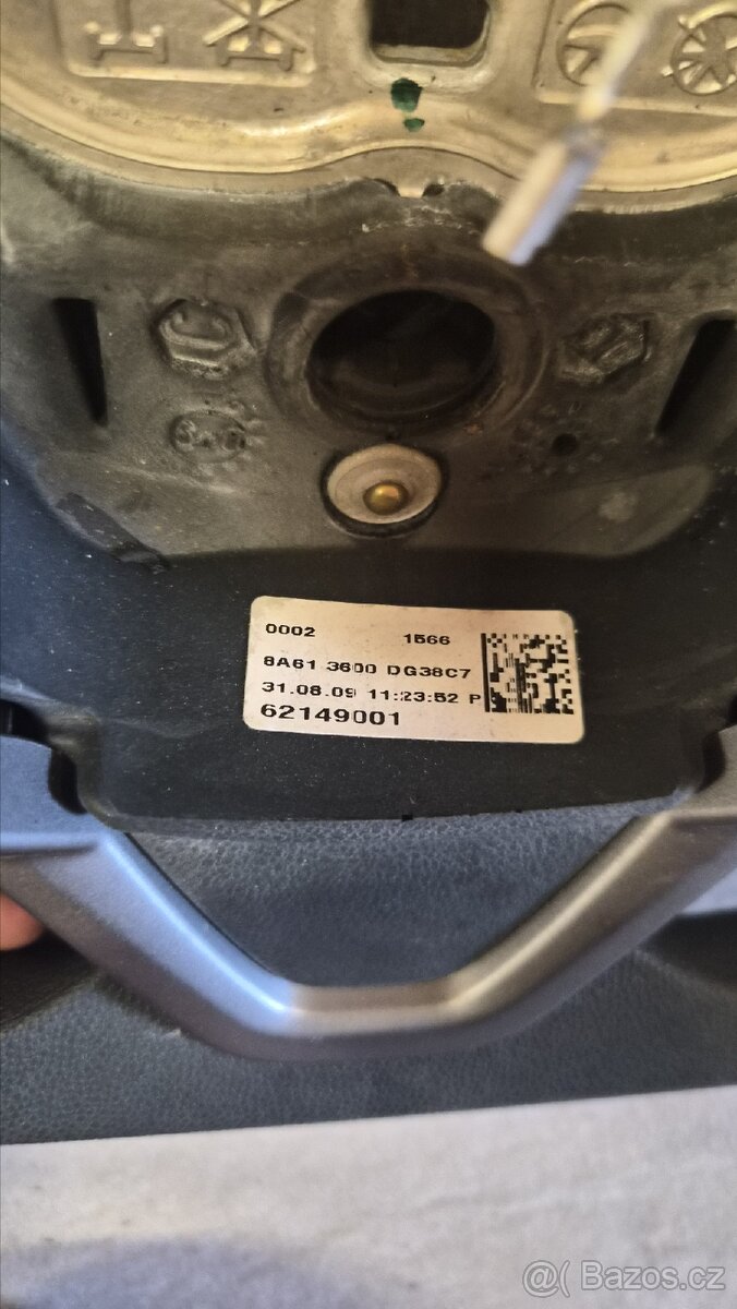 Volant Ford Fiesta mk.7 - 3