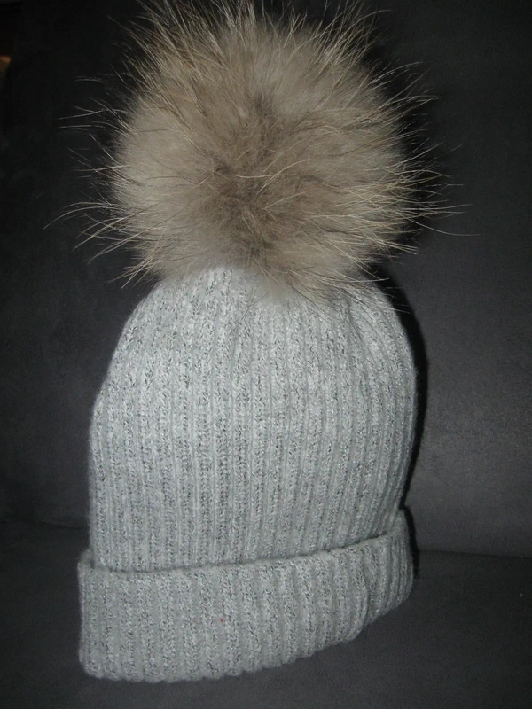nové zimní čepice s přírodní bambulí mývalovec - 3