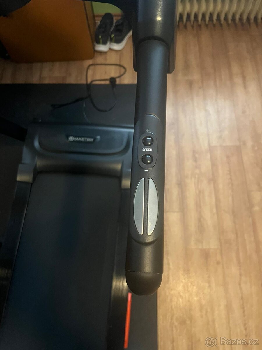 Motorový běžecký pás MASTER F-11 - 3