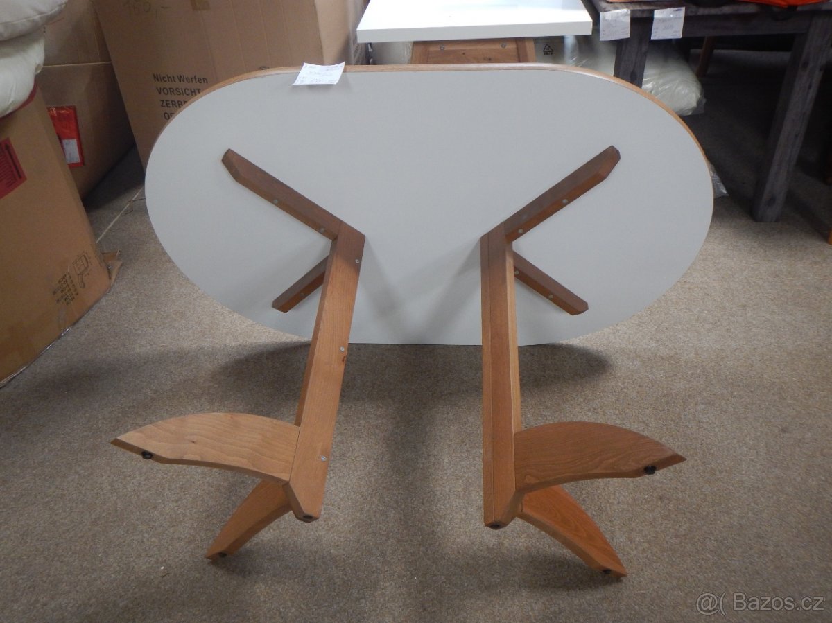 Jídelní stůl R1522 - 3