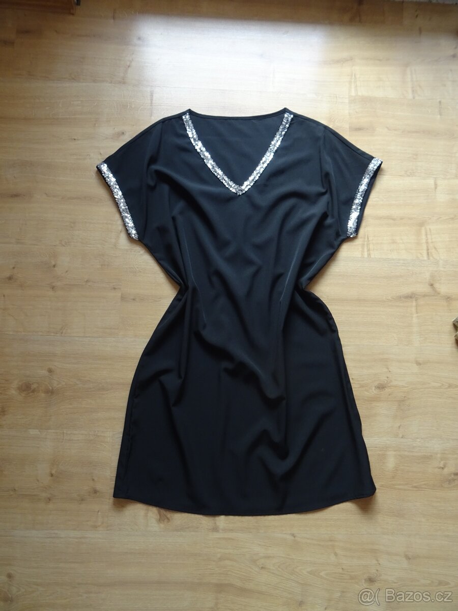 Jednoduché černé šaty s flitry - vel. M - 3